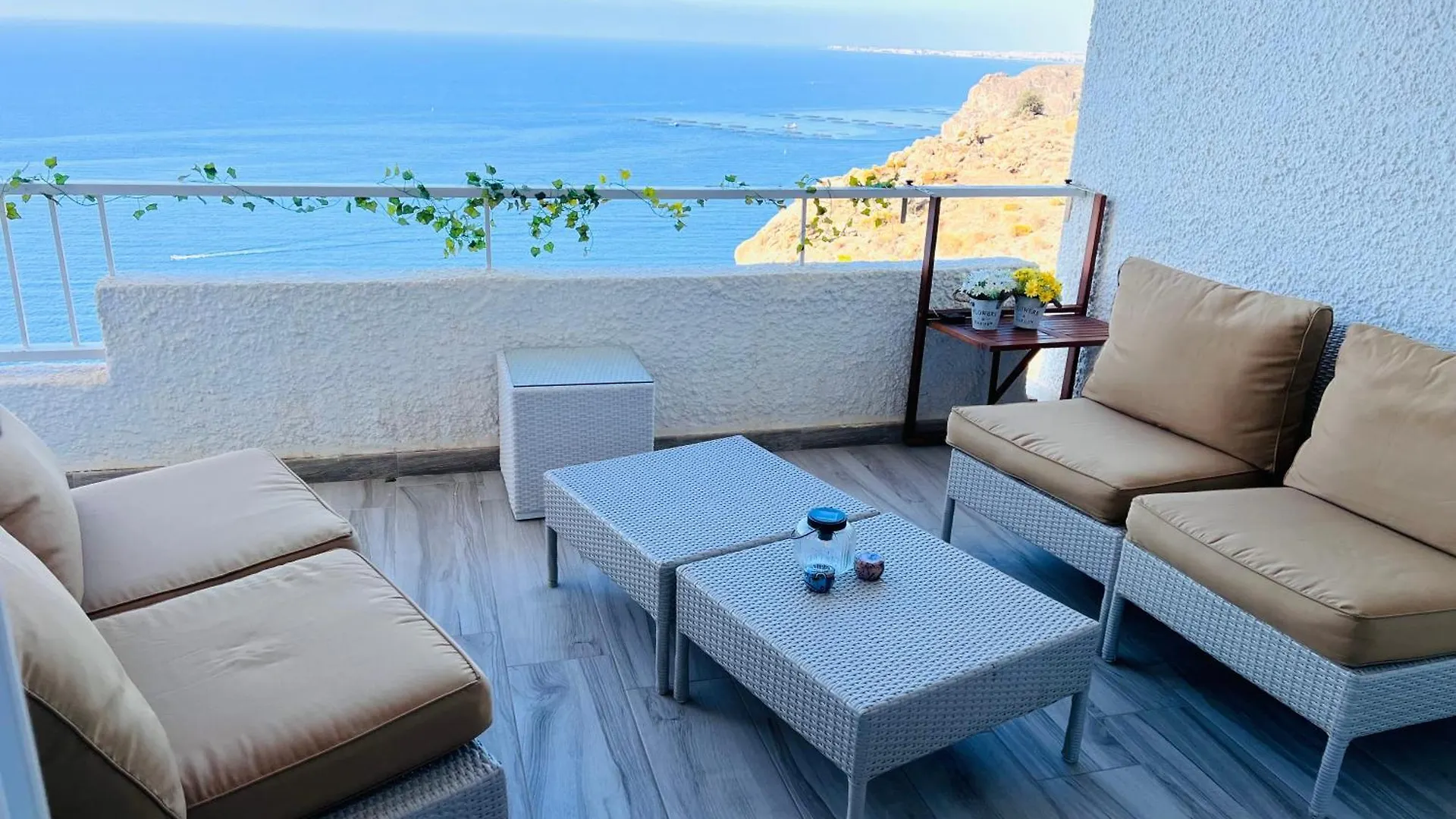 Luz De Mar Apartment Almeria
